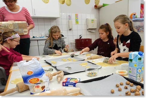 Weihnachtsbäckerei 3b 2014_0003