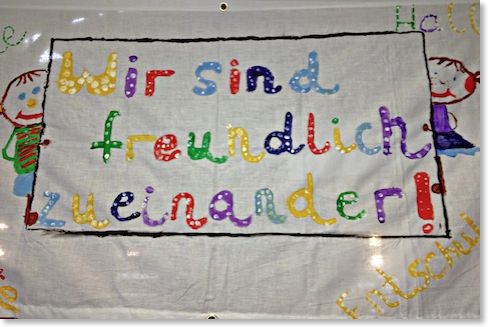 Motto Nr.3 Nett zueinander_0002